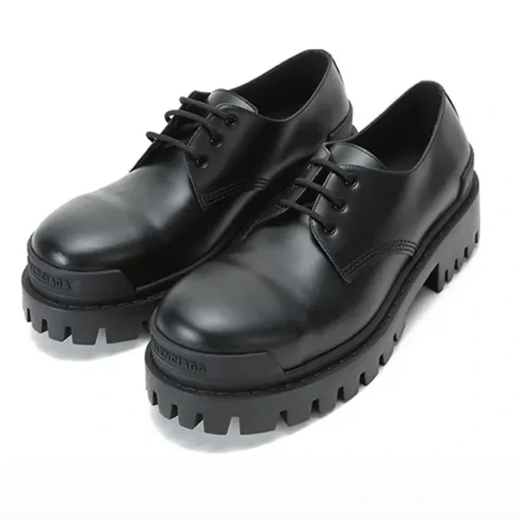 【BALENCIAGA】STRIKE PLATFORM DERBY SHOES Balenciaga Strike Platform Derby Shoes | Saks Fifth Avenue
